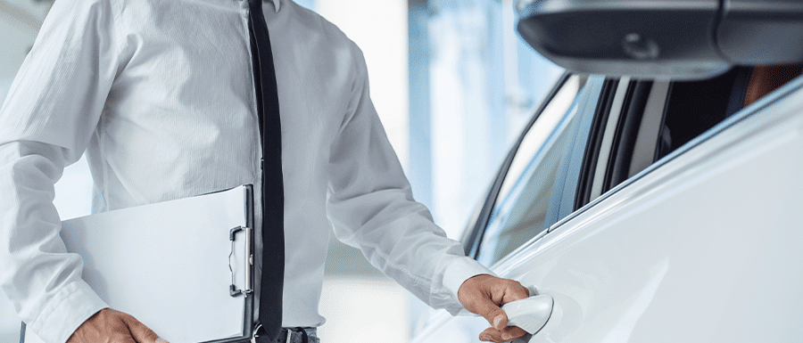 Pozostawienie samochodu osobowego w działalności dłużej niż 12 miesięcy miniatura