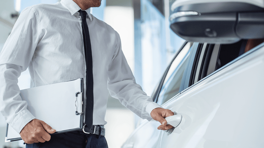 Pozostawienie samochodu osobowego w działalności dłużej niż 12 miesięcy miniatura